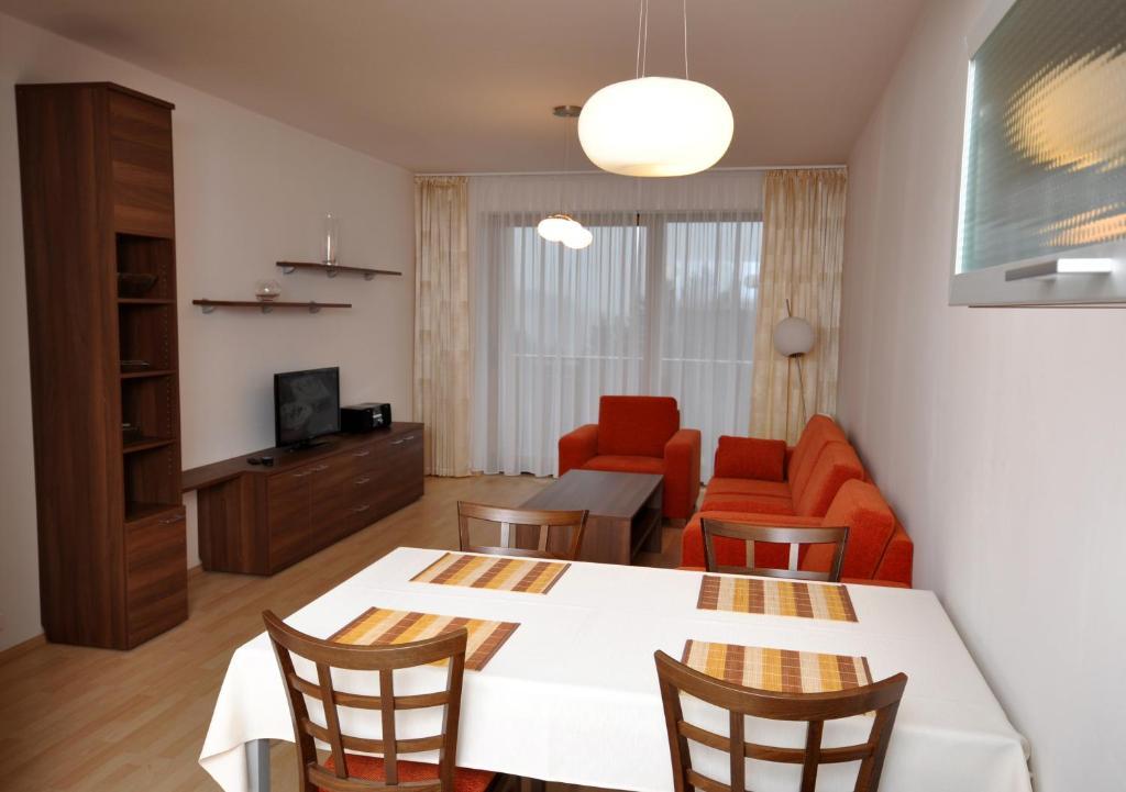 Unipharma Apartments דונובאלי מראה חיצוני תמונה