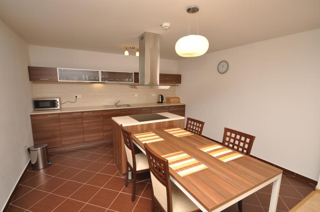 Unipharma Apartments דונובאלי מראה חיצוני תמונה